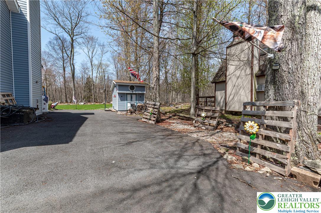 945 Country Place Drive