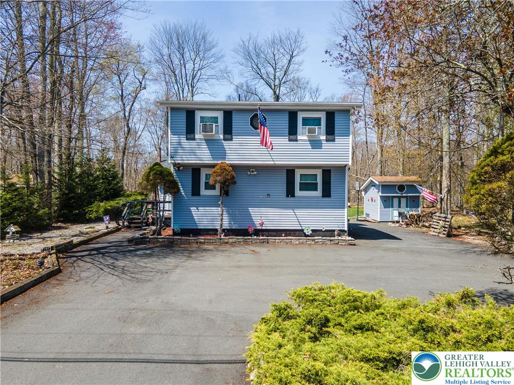 945 Country Place Drive