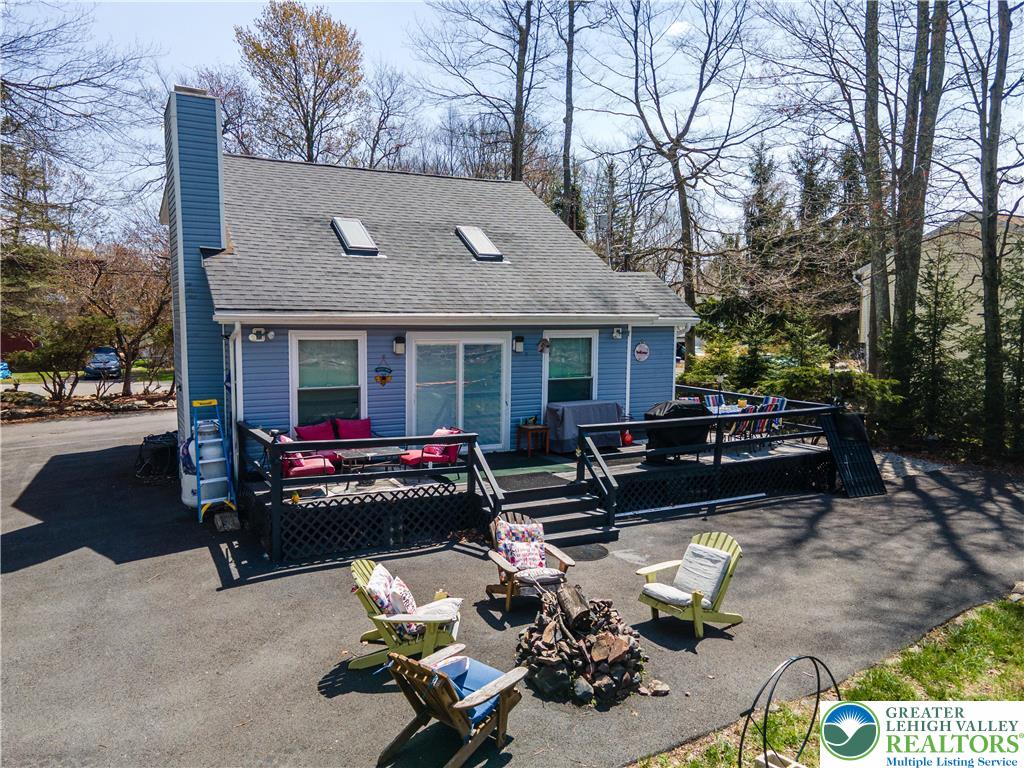945 Country Place Drive