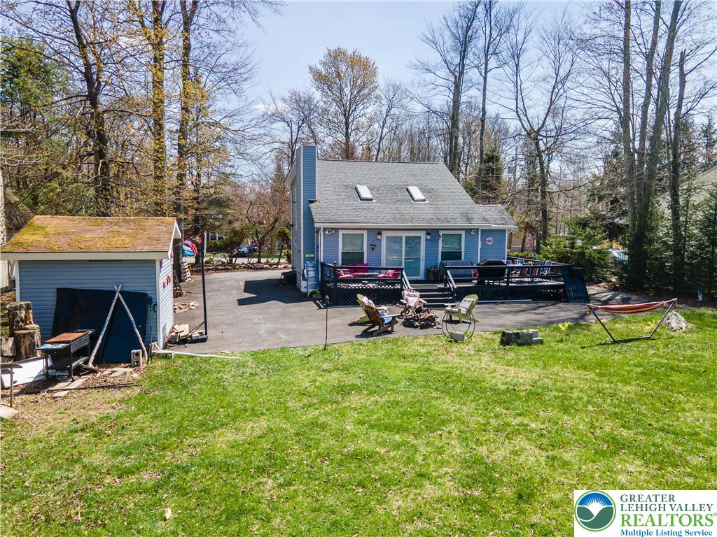 945 Country Place Drive