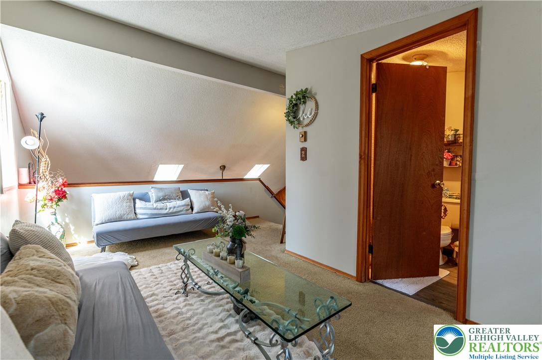 945 Country Place Drive