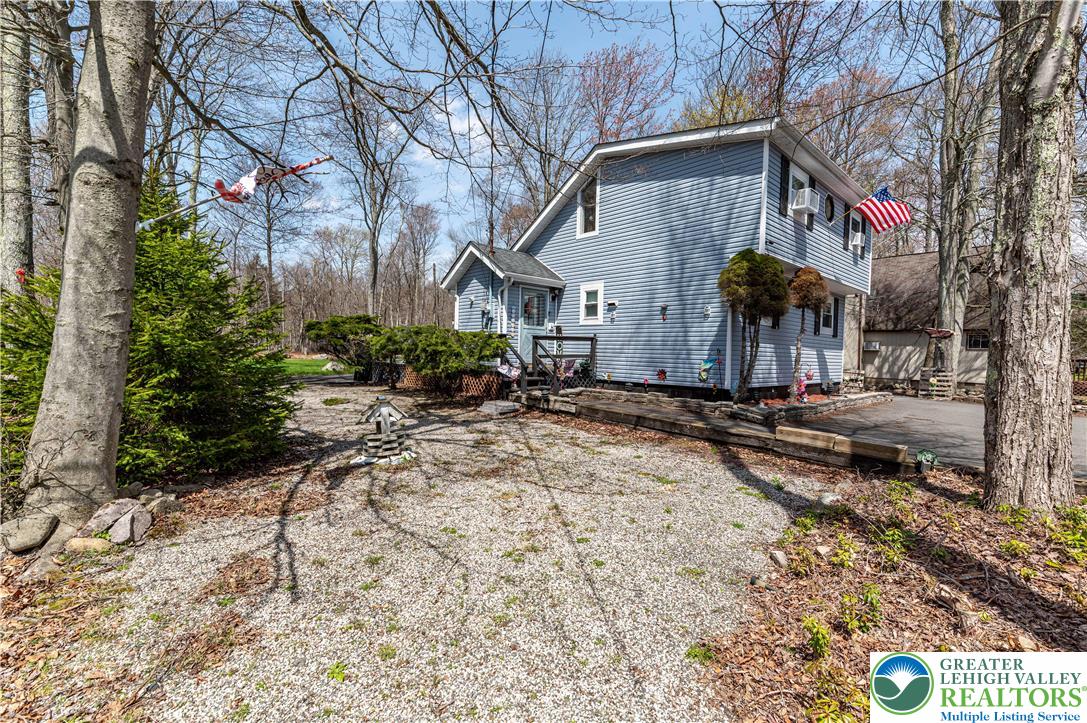 945 Country Place Drive