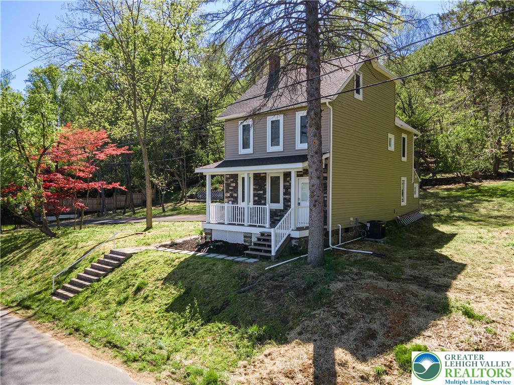 1156 William Street