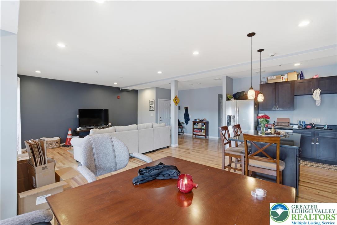 623 Walnut Avenue A2
