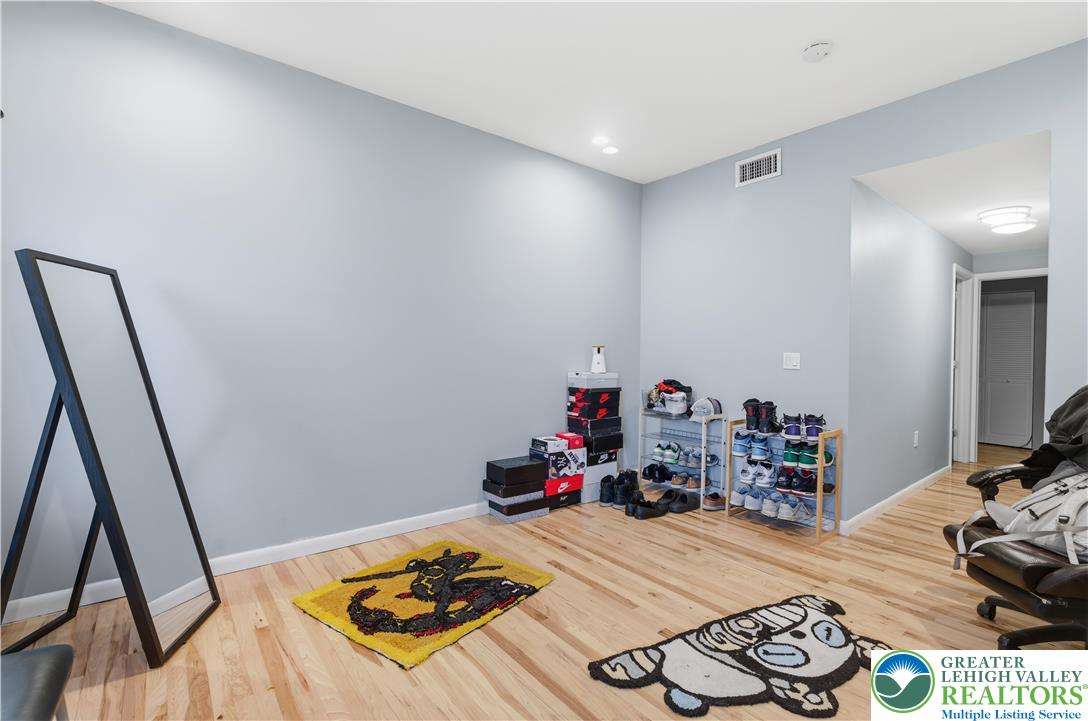 623 Walnut Avenue A2