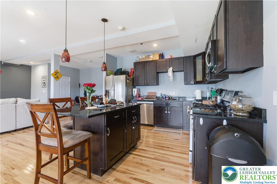 623 Walnut Avenue A2
