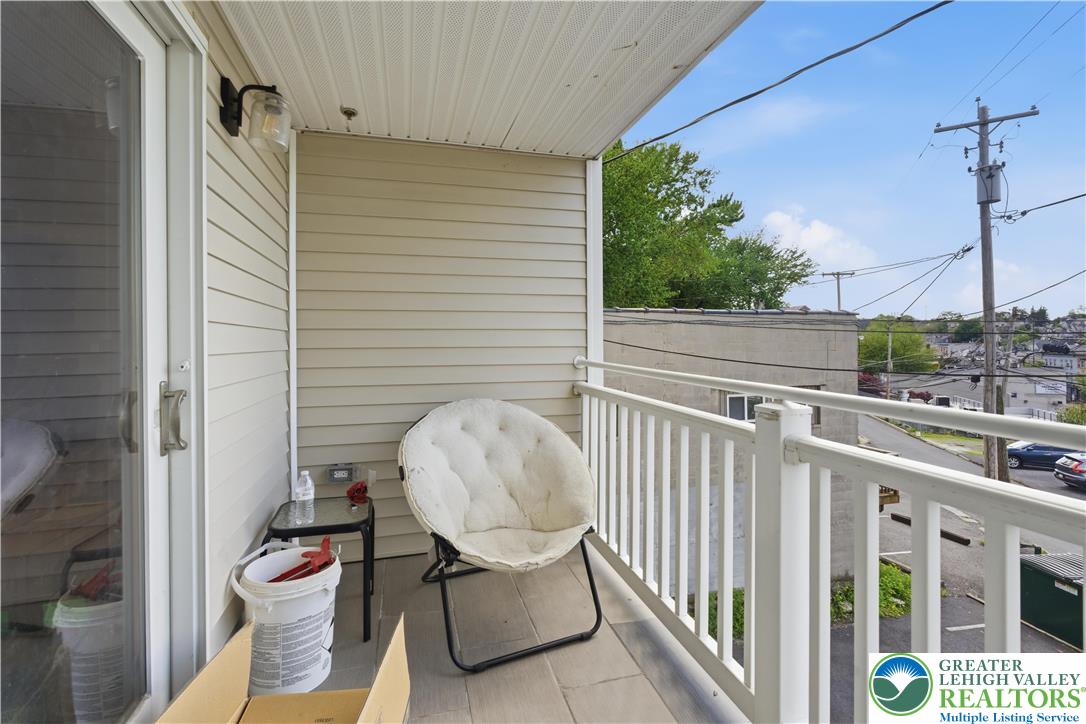623 Walnut Avenue A2