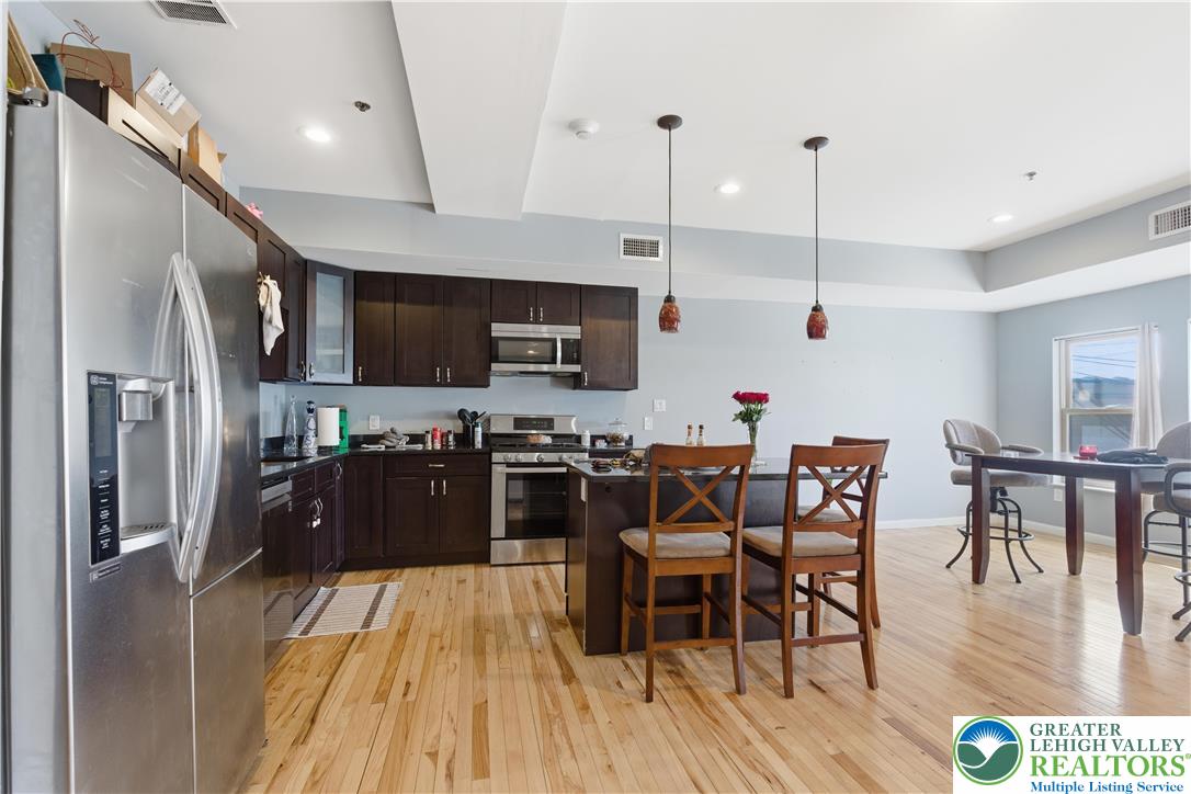 623 Walnut Avenue A2