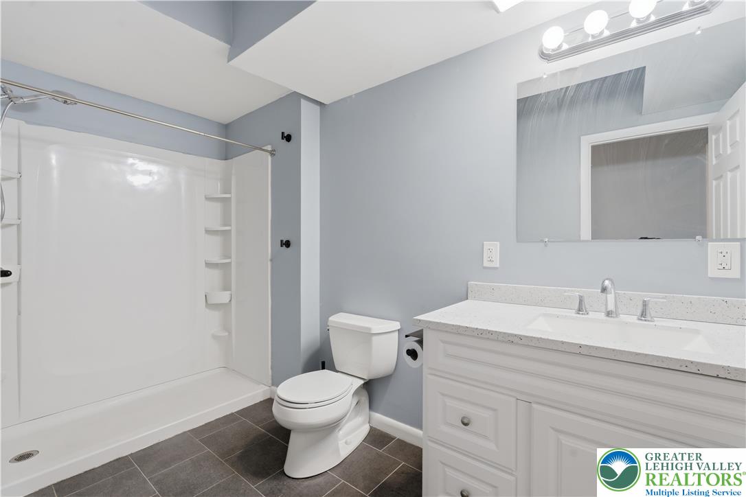 623 Walnut Avenue A2
