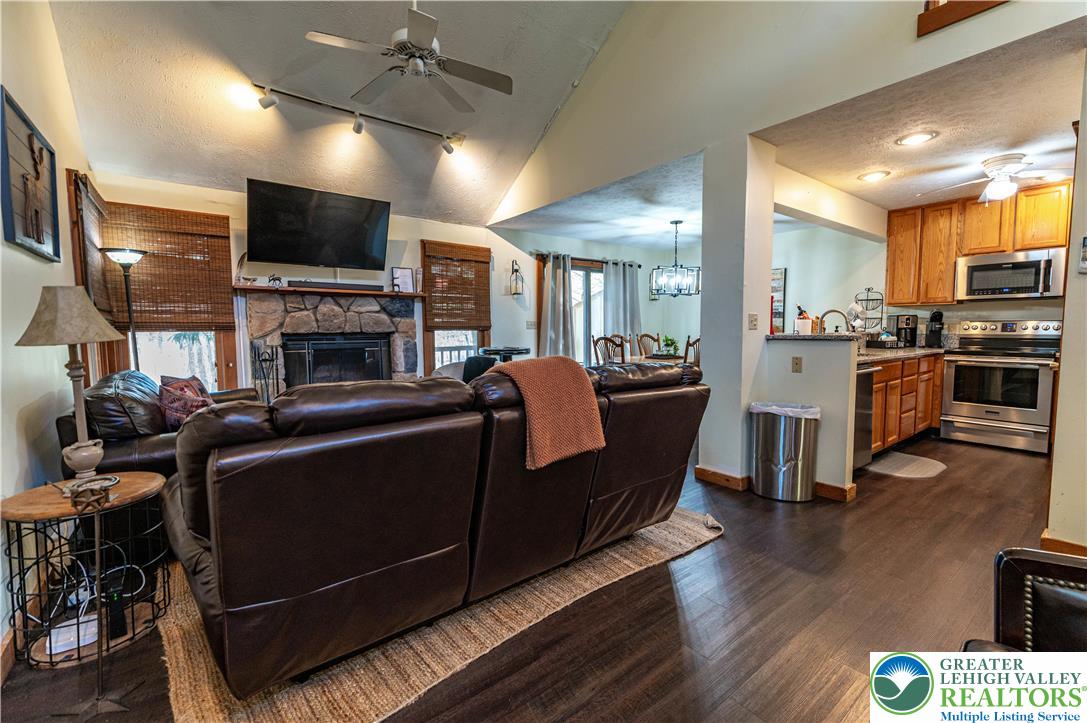 412 Hickory Drive