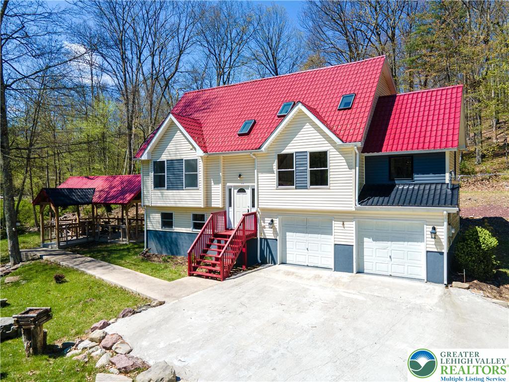 57 Lake Lane