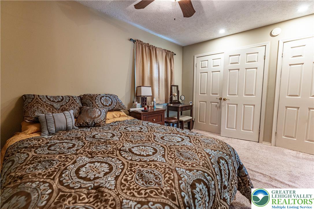 1328 Winding Way