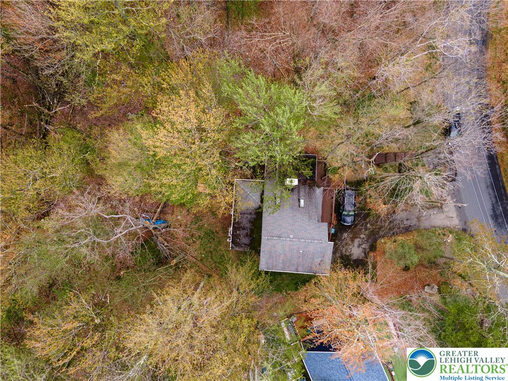 1328 Winding Way