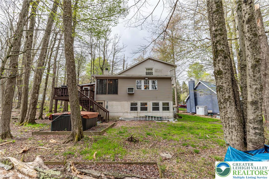 1328 Winding Way
