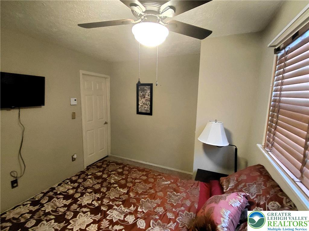 1328 Winding Way