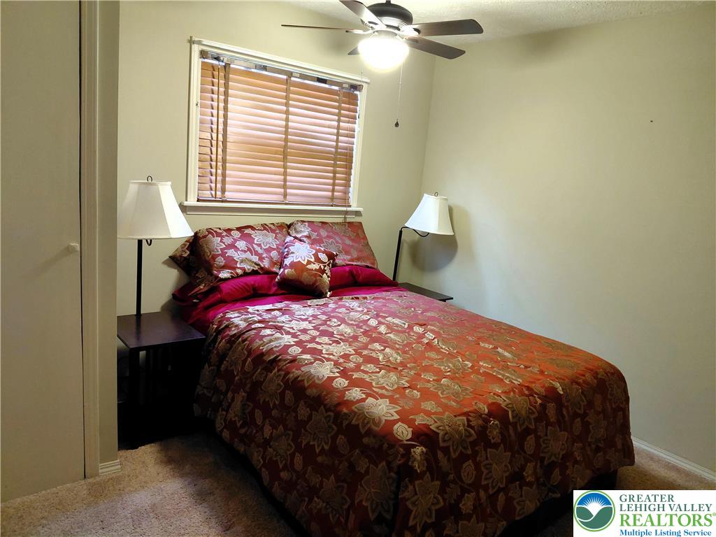 1328 Winding Way