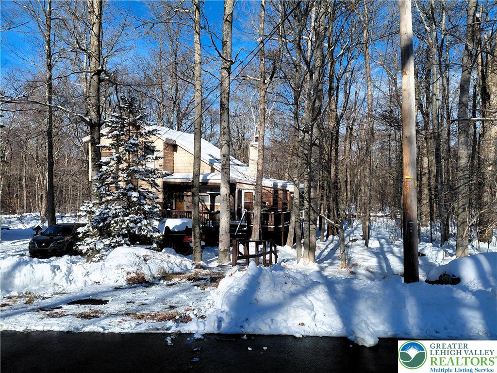 1328 Winding Way