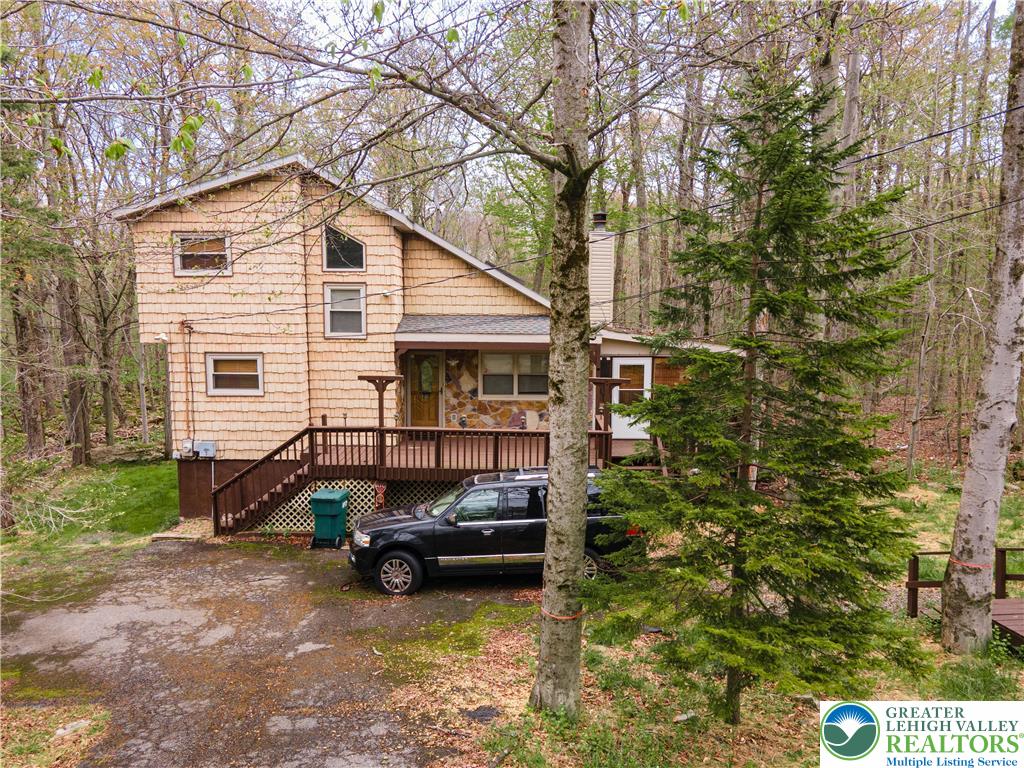 1328 Winding Way