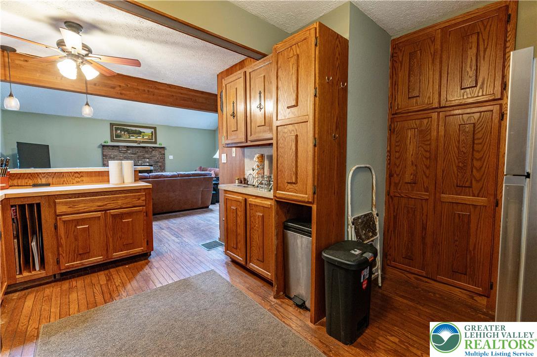 1328 Winding Way