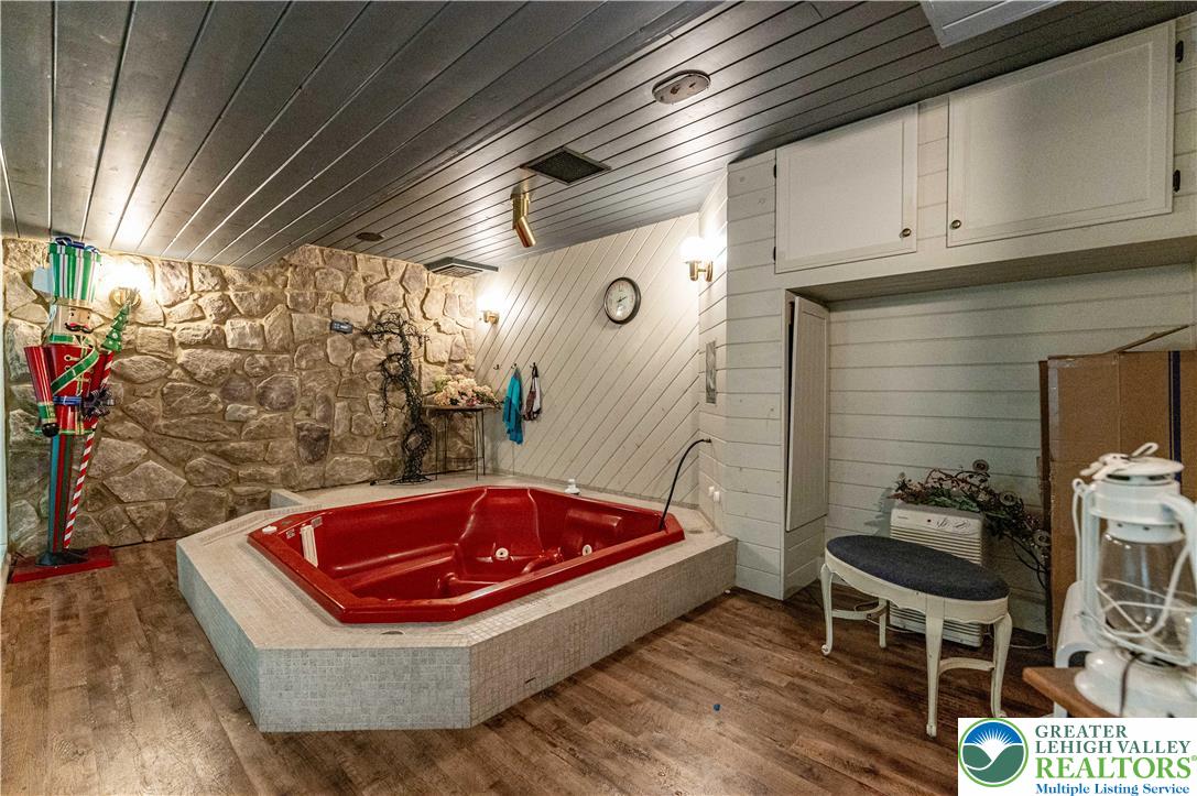 518 Bauer Road