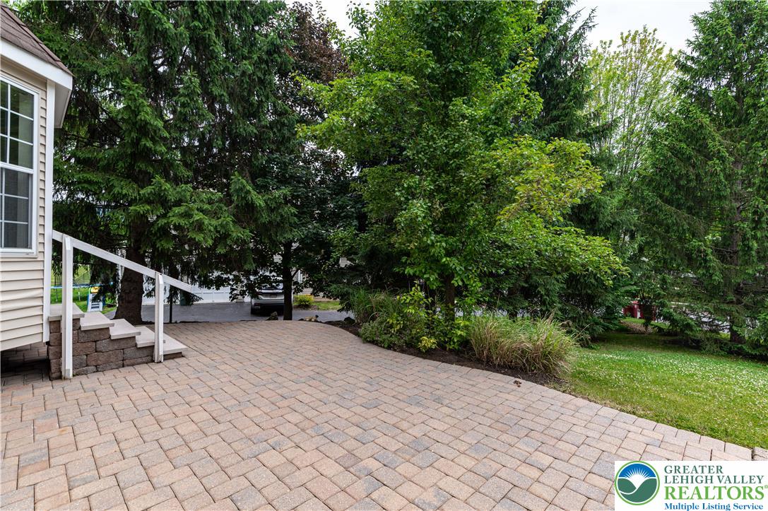 780 Ramblewood Drive