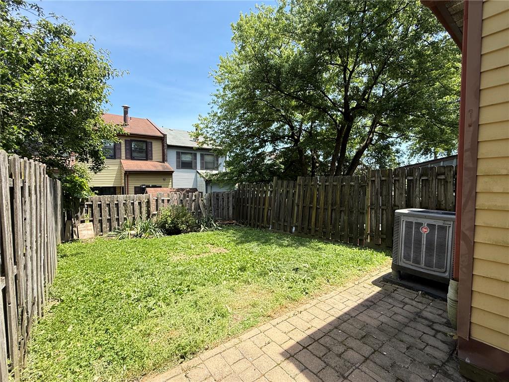 1717 Redwood Court