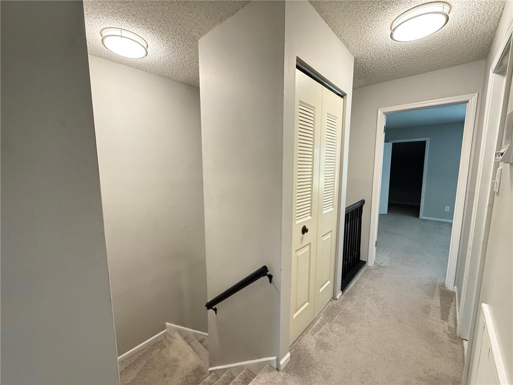 1717 Redwood Court