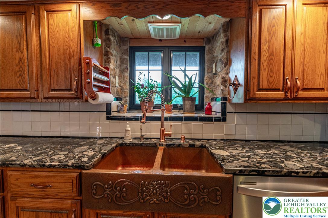 2485 Hieter Road