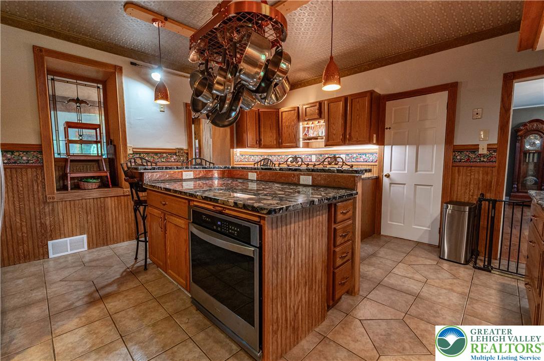 2485 Hieter Road