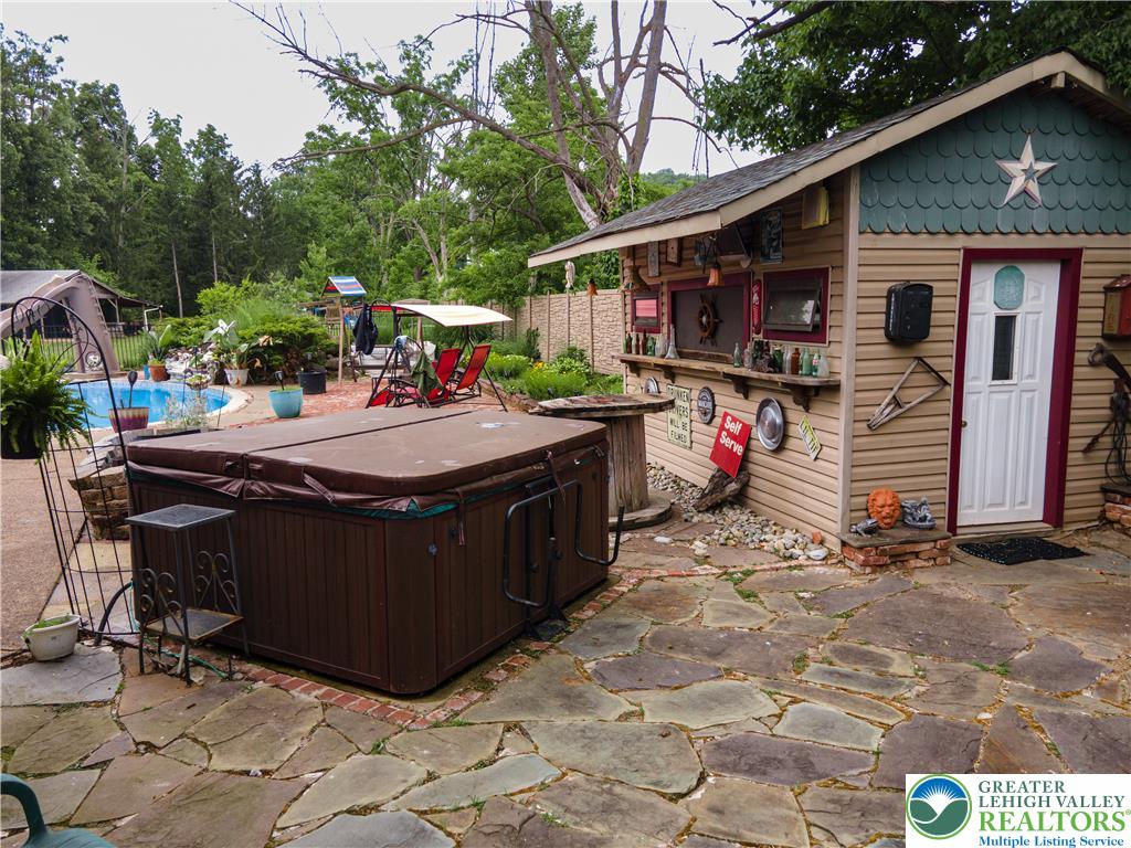 2485 Hieter Road