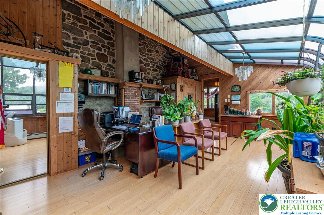 2485 Hieter Road