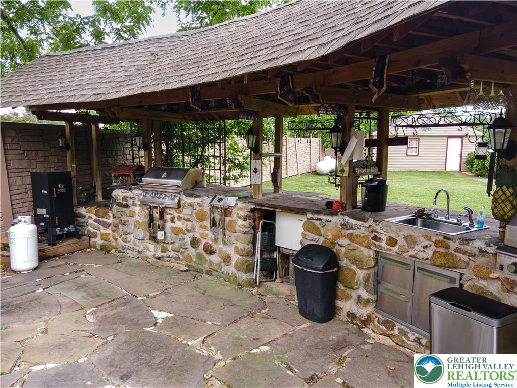 2485 Hieter Road