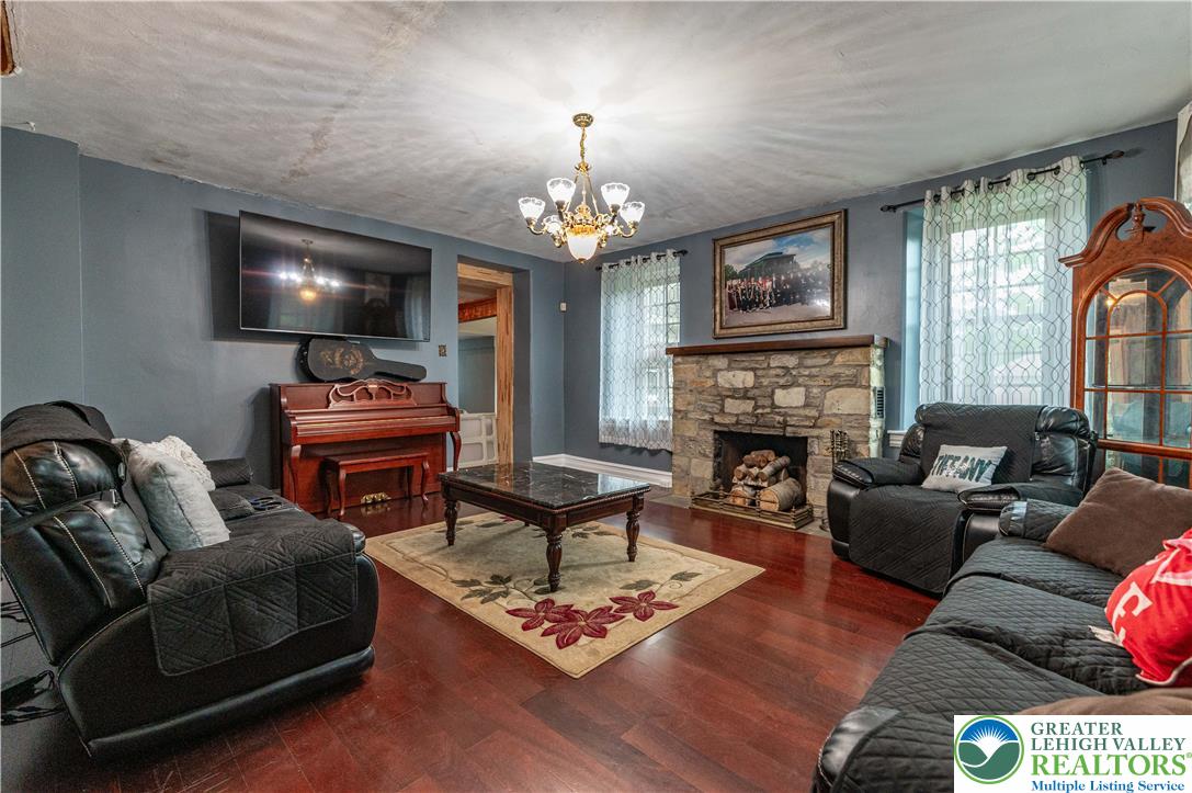 2485 Hieter Road