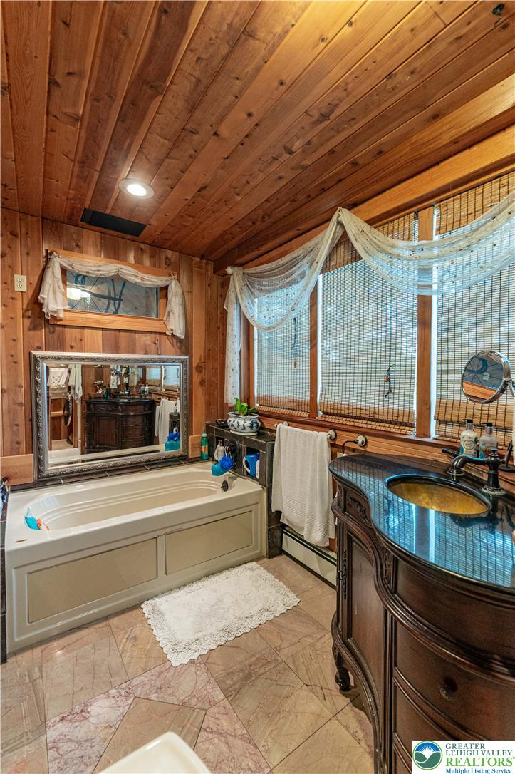 2485 Hieter Road