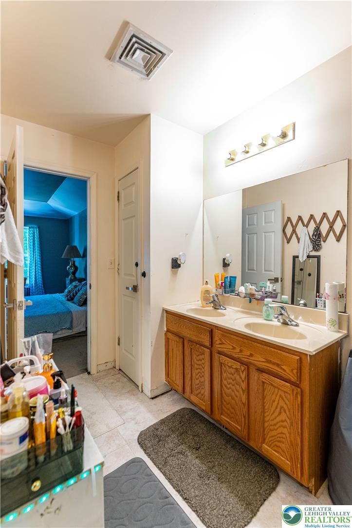 2014 Gorden Ridge Drive