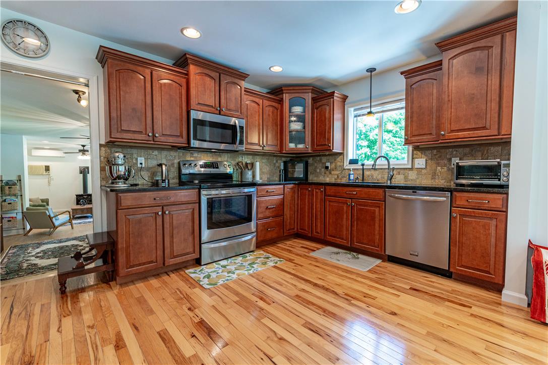 2153 Valley View Drive South