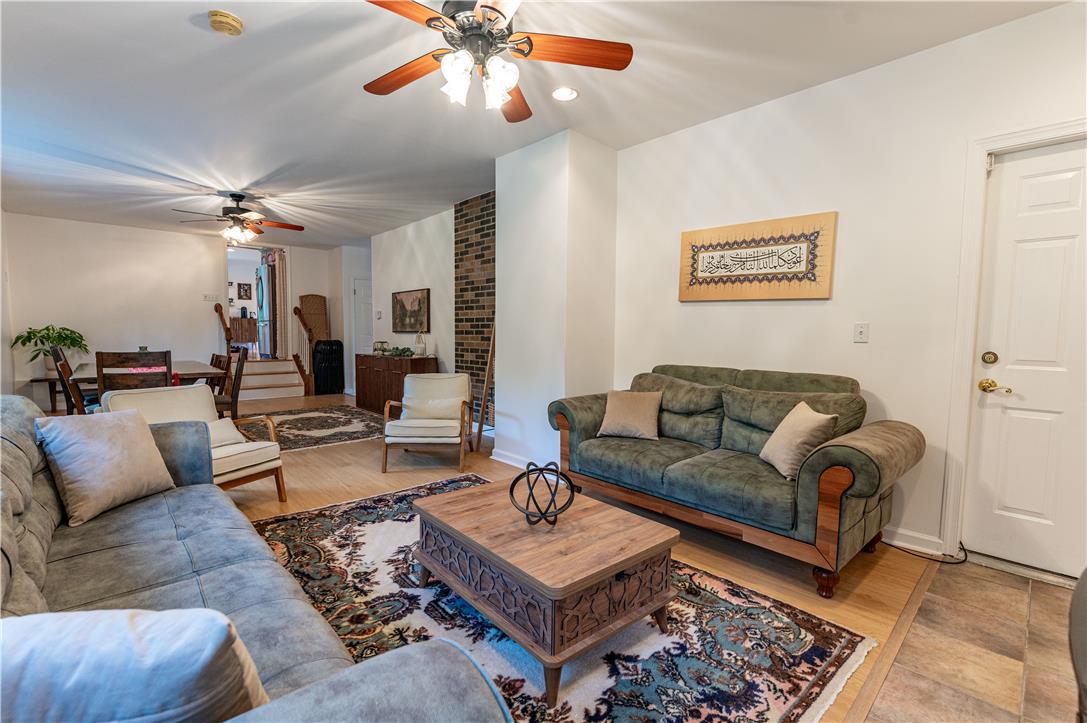 2153 Valley View Drive South