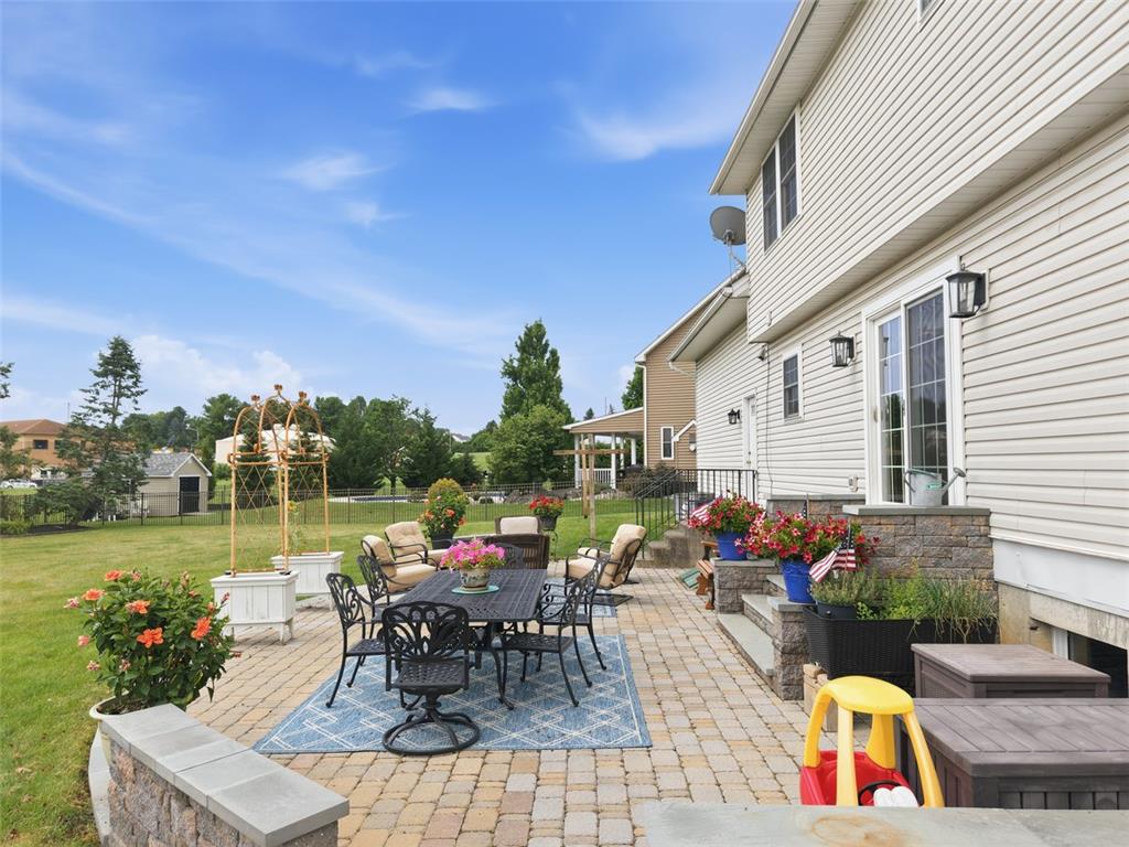 2571 Halleck Drive