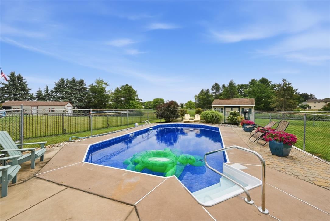 2571 Halleck Drive
