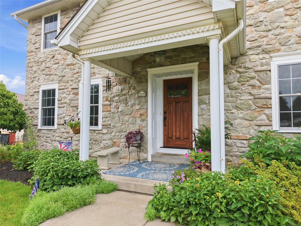 2571 Halleck Drive