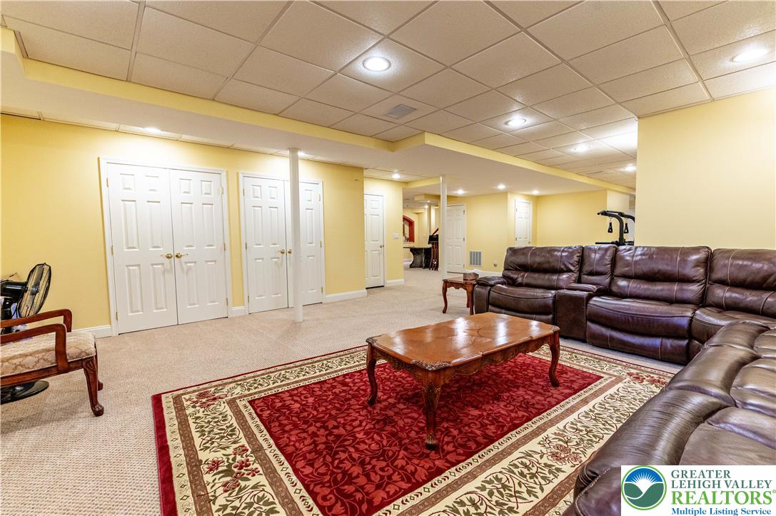 4140 Douglas Drive