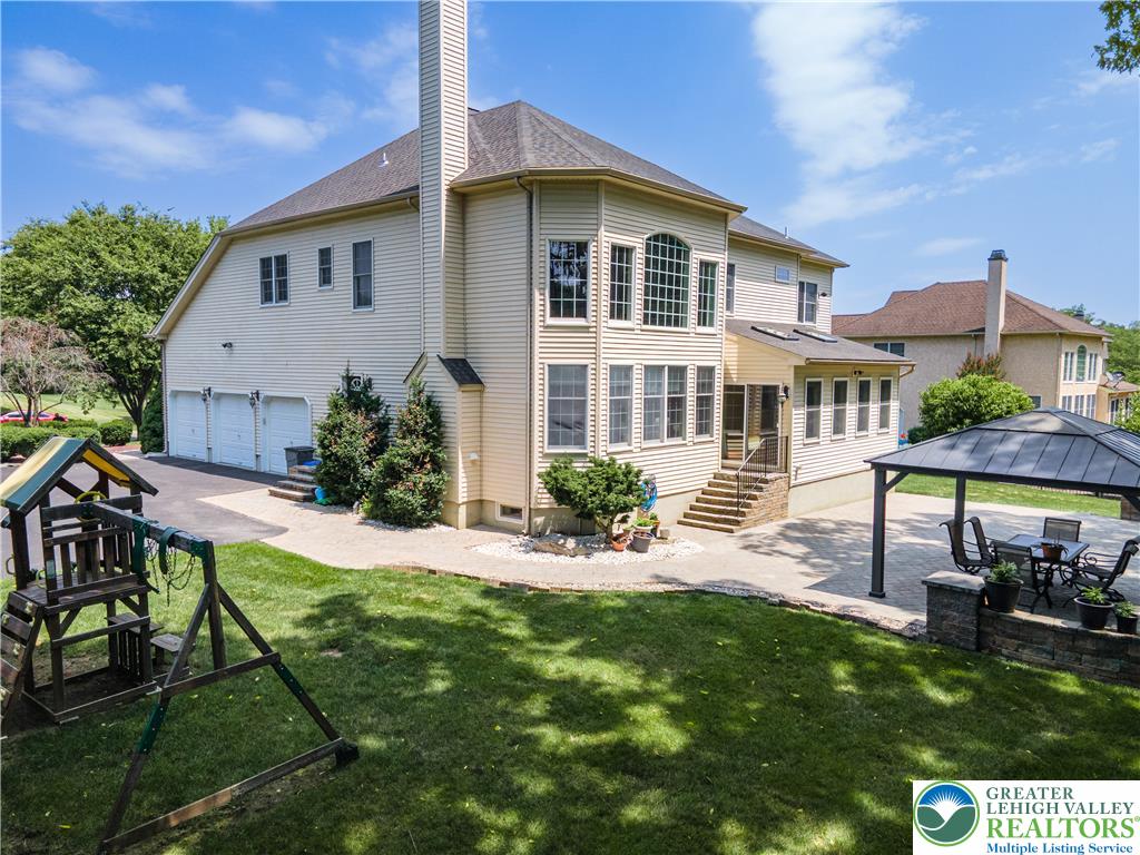 4140 Douglas Drive