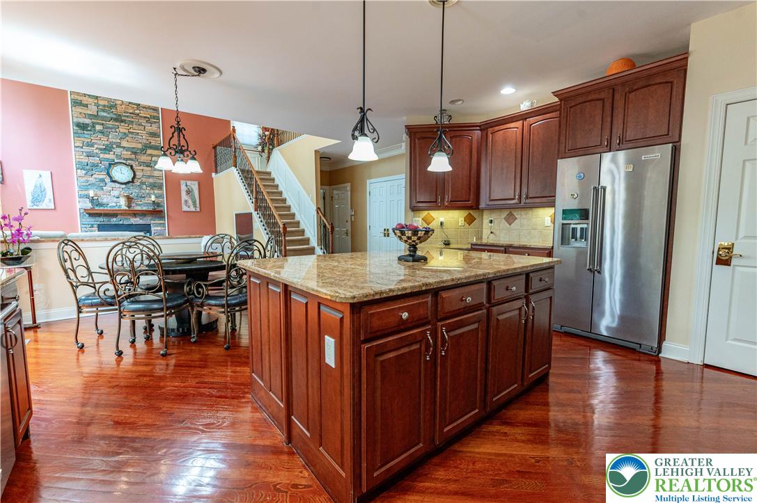 4140 Douglas Drive