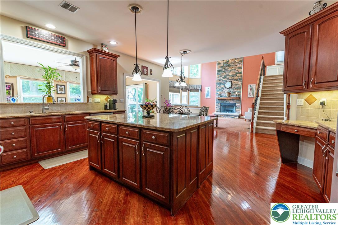 4140 Douglas Drive