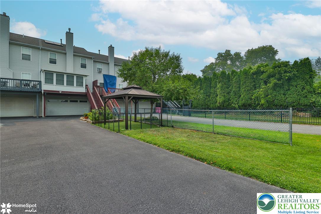 1063 Howertown Road