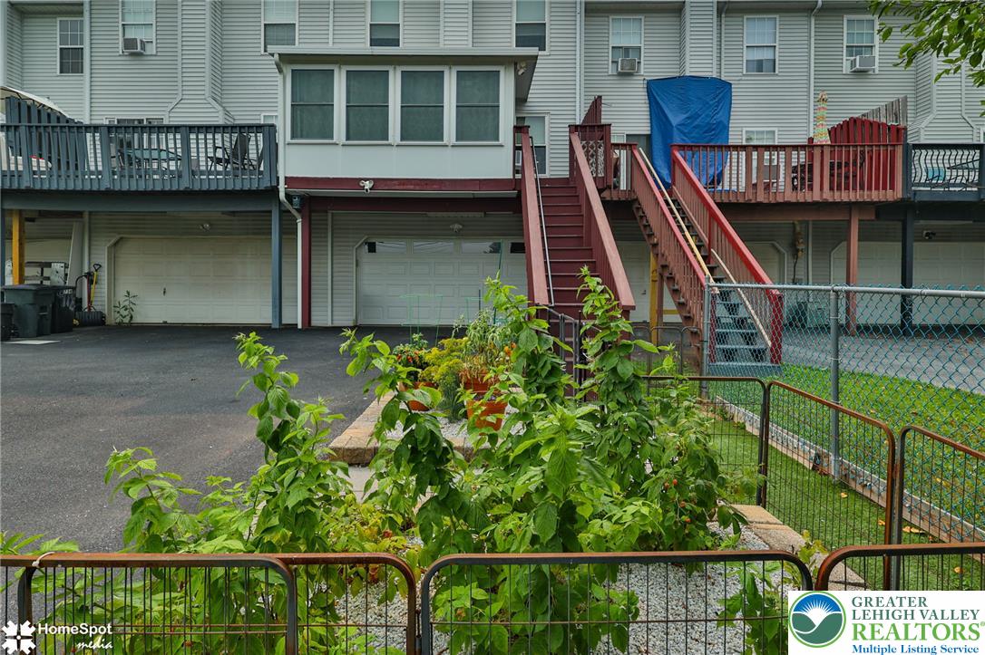 1063 Howertown Road
