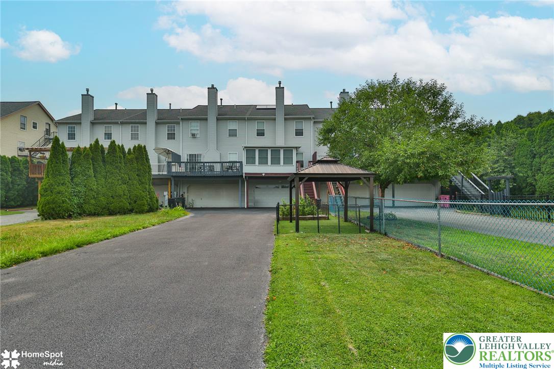 1063 Howertown Road