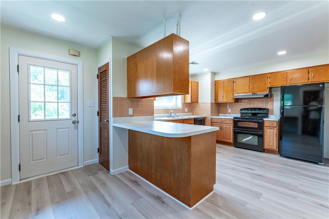 6350 Robin Lane