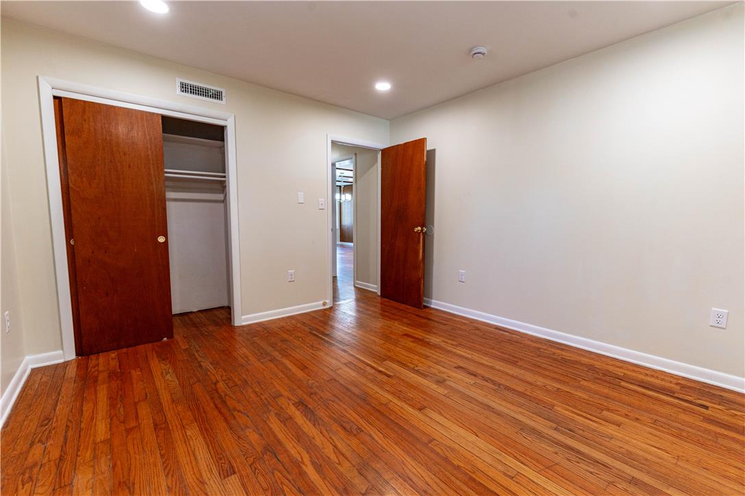 6350 Robin Lane