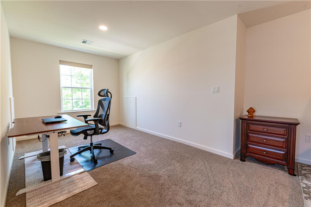 2668 Hollow View Drive